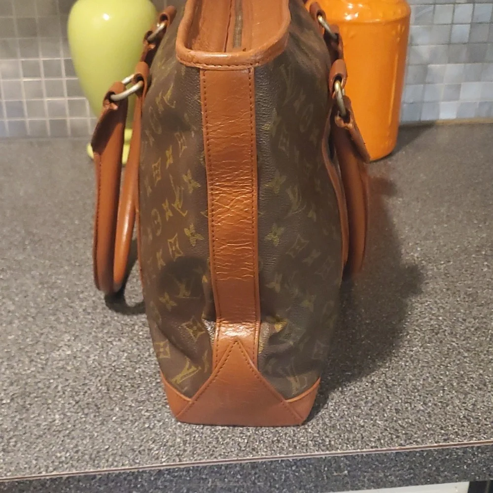 Louis Vuitton Weekender Sac Bag with COA